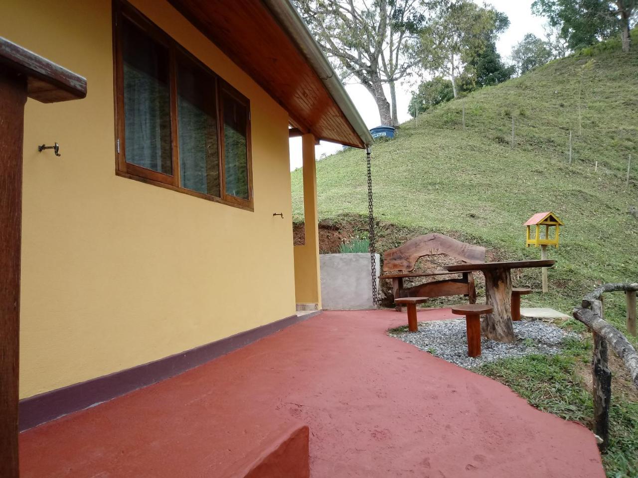 Pousada Recanto Do Ype Aiuruoca Dış mekan fotoğraf